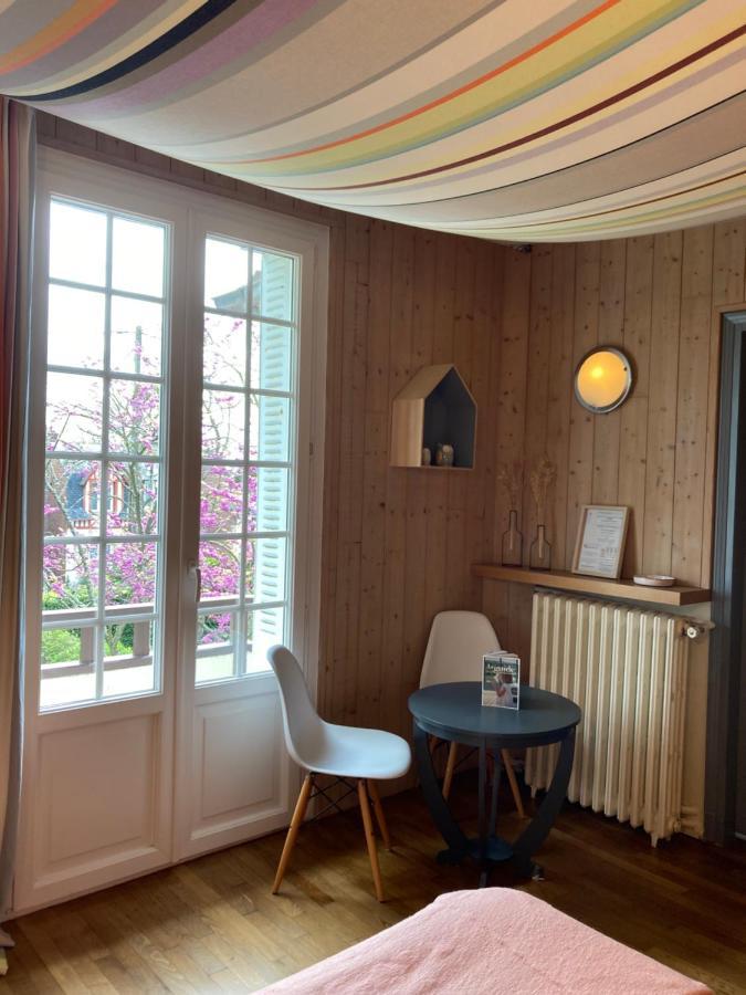 Maison D'Hotes Il Etait Une Fois ปง-เอเลแวก ภายนอก รูปภาพ