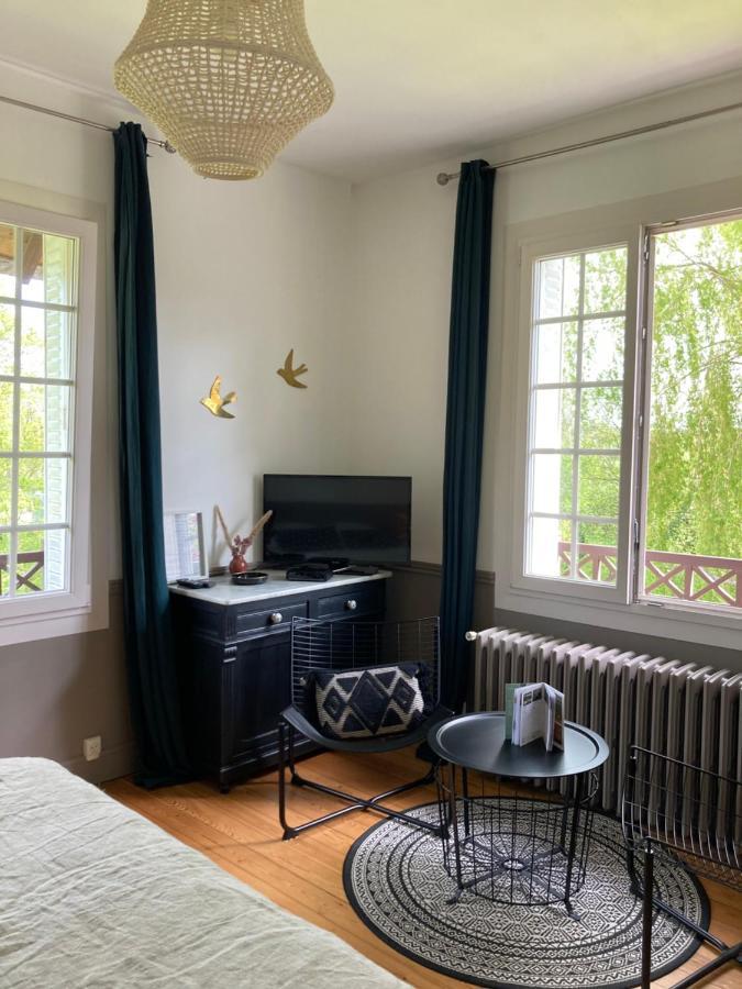 Maison D'Hotes Il Etait Une Fois ปง-เอเลแวก ภายนอก รูปภาพ